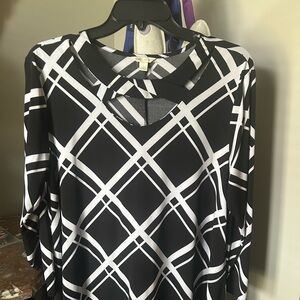 Women’s Black & White Geometric Print Blouse 
Cato blouse their size Large.